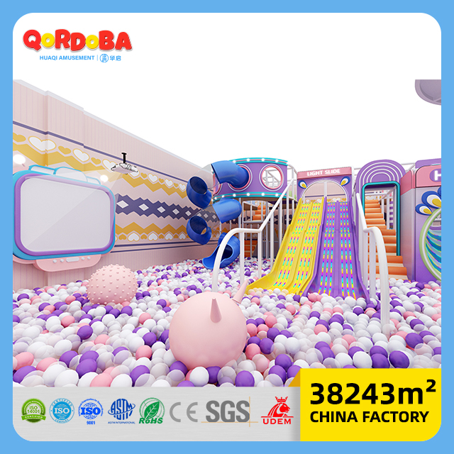 Parque infantil personalizado con temática de Macaron y acolchado suave para parque infantil